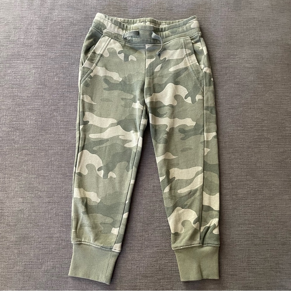 Old Navy Girls Green Camouflage Jogger Sweatpants – Size XS (5)
